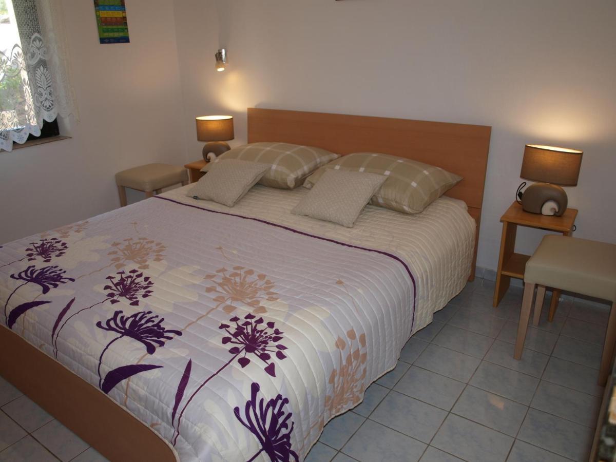 Rooms With A Parking Space Krk - 13553 Vrh  Ngoại thất bức ảnh