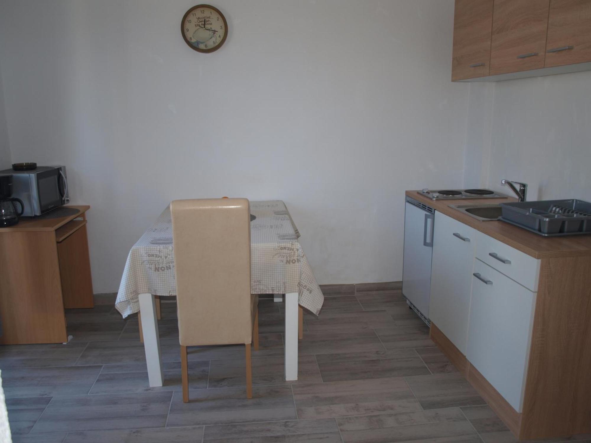 Rooms With A Parking Space Krk - 13553 Vrh  Ngoại thất bức ảnh